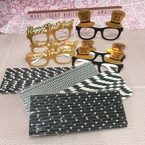 NWOT!  New Year’s Party Supplies!